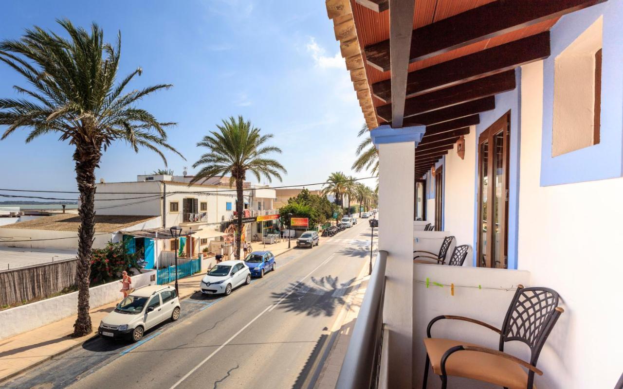 Hostal La Savina Exterior photo