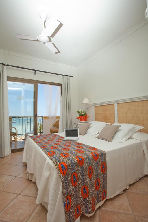 Hostal La Savina Exterior photo